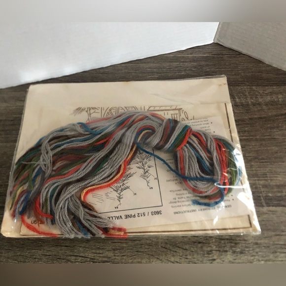 1979 The Creative Circle Crewel Kit - Picture 4 of 9